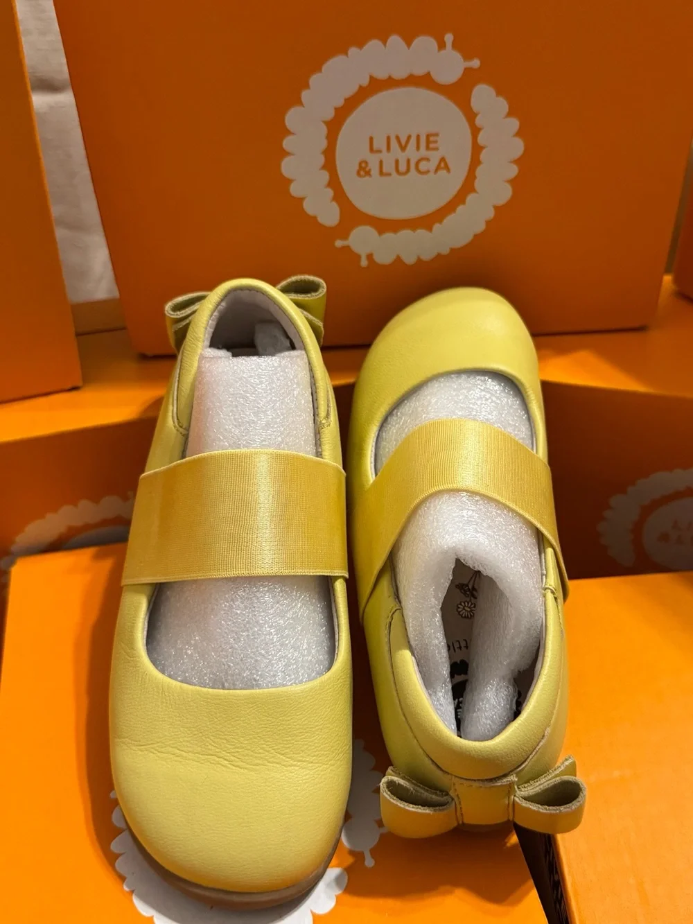 Livie & Luca Aria Ballet Flats - sunshine leather (Size 9) EUC With Box
